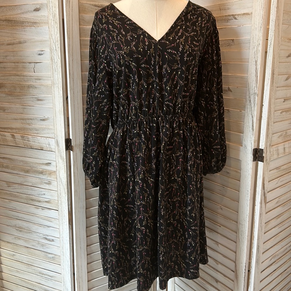 Ava & Viv Floral V-Neck 3/4 Sleeve Dress